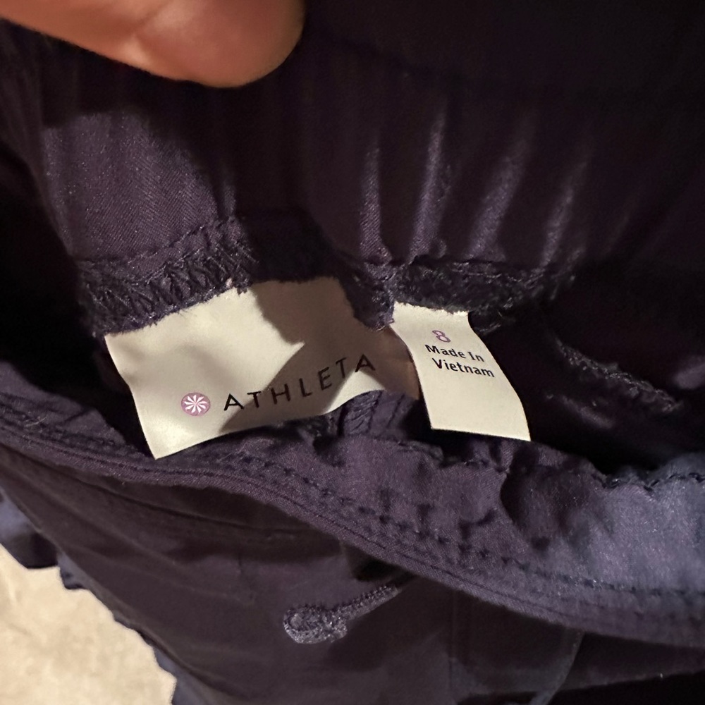Athleta Navy straight leg sz 8 pant - Picture 2 of 4